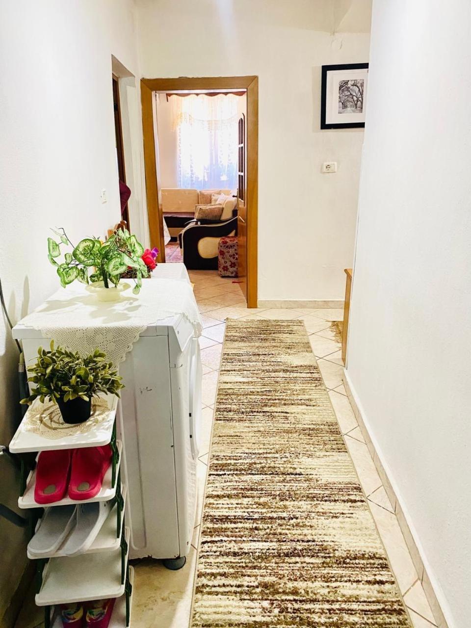 Hida Guest House Gjirokastër Eksteriør billede